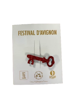 Broche clé Festival d'Avignon